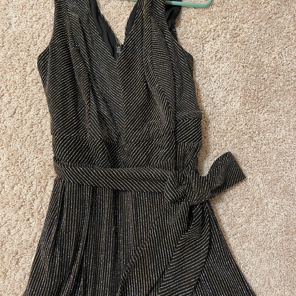 Sparkly romper - Picture 3 of 5